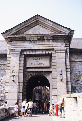 Porte de Pignerol.