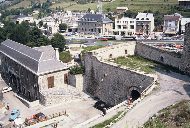 Porte de Pignerol.