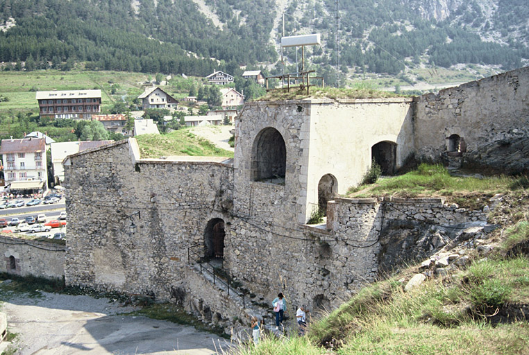 Porte de Pignerol, à l'est.