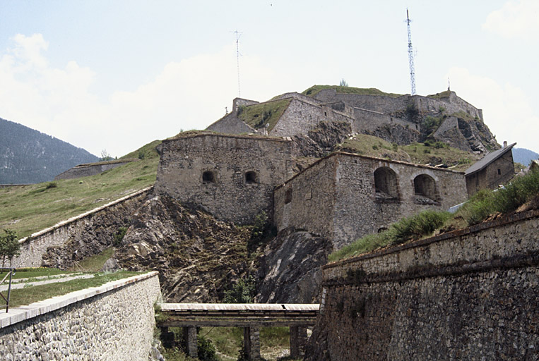 Porte de Pignerol, à l'est.