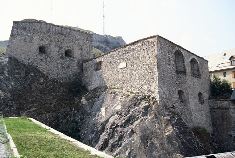 Porte de Pignerol, à l'est.