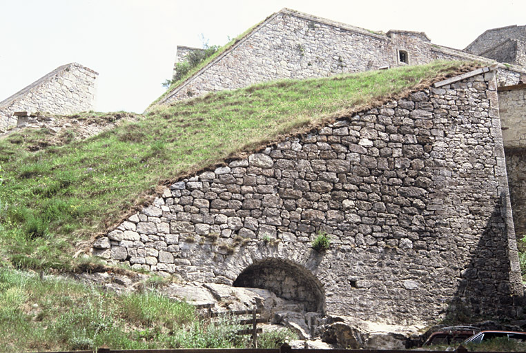 Porte de Pignerol, à l'est.