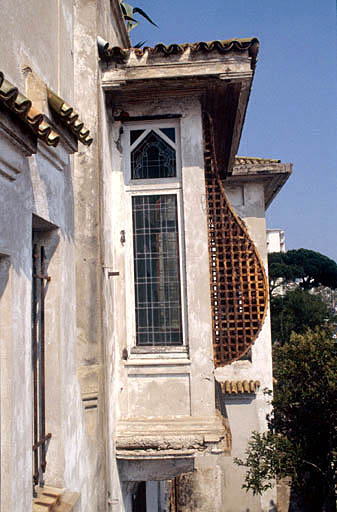 Façade sud, logette vue vers l'est.