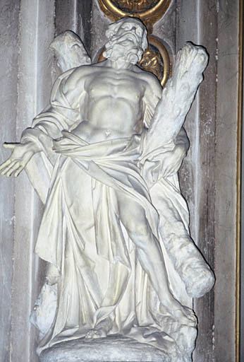 Vue du transept, détail d'une statue, Saint-André.