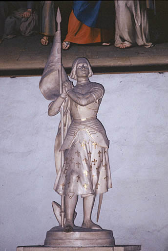 Vue d'une statue de Jeanne d'Arc.