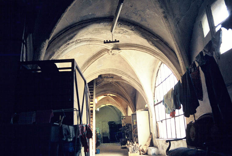 Vue d'une galerie du cloître.