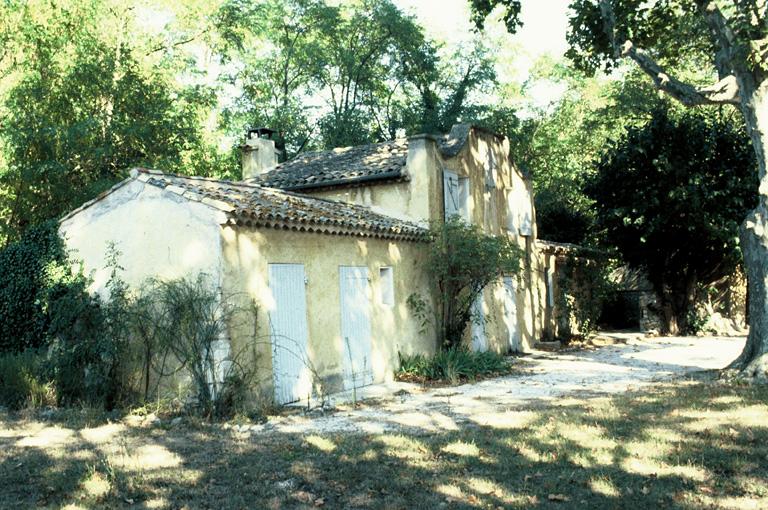 Vue des bâtiments annexes, appellés la maison de monsieur de Pourçeaugnac.