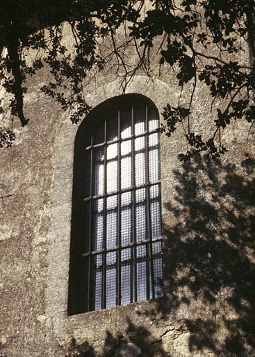 Vue du chevet, détail de la fenêtre axiale.