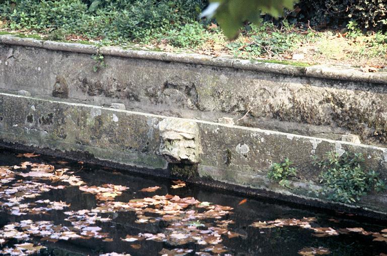 Vue du grand canal, détail d'un masque.