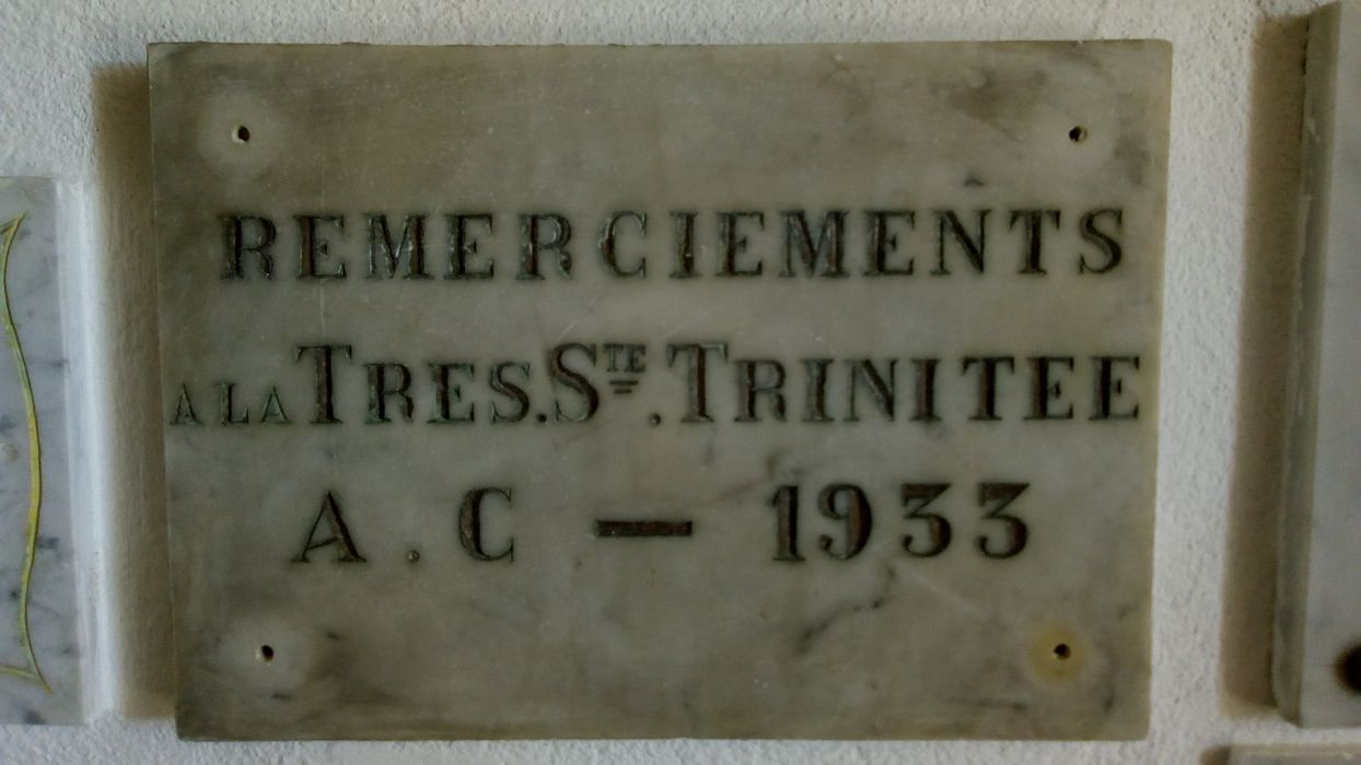 ex-voto mural : Remerciements à la Très Ste Trinitée A.C.-1933 [sic] - © Ministère de la Culture (France), Direction Régionale des Affaires Culturelles de Corse – Tous droits réservés 