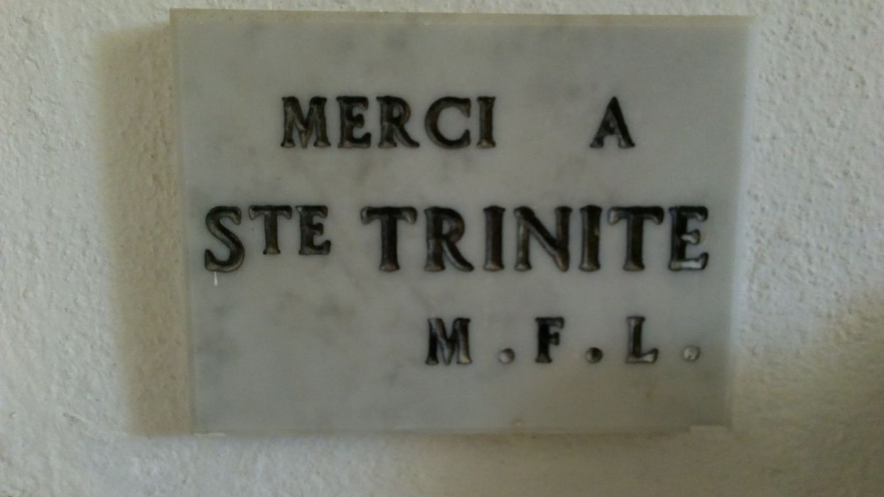 ex-voto mural : Merci ste Trinité M.F.L. - © Ministère de la Culture (France), Direction Régionale des Affaires Culturelles de Corse – Tous droits réservés