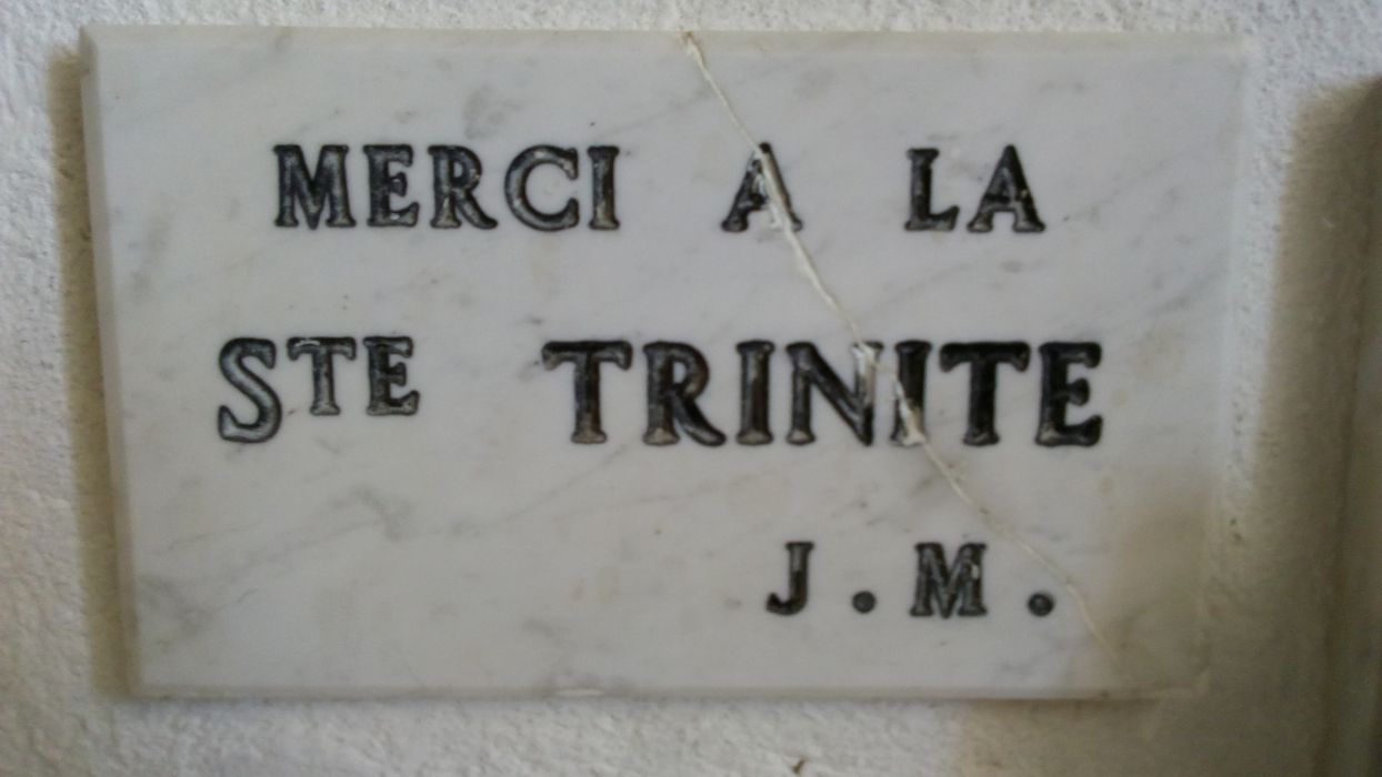 ex-voto mural : Merci à la Ste Trinité JM - © Ministère de la Culture (France), Direction Régionale des Affaires Culturelles de Corse – Tous droits réservés