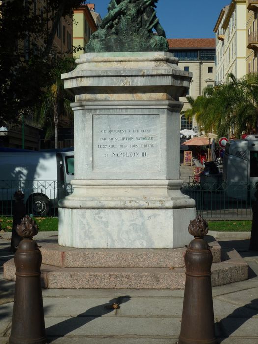 socle, détail de l’inscription