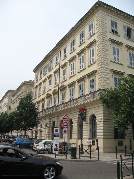 façade nord (façade principale)