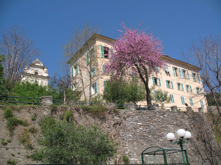 façade est, vue partielle