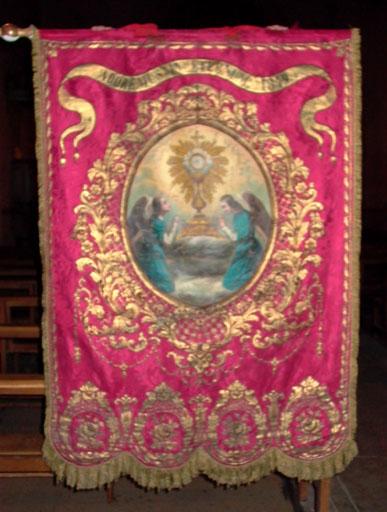 bannière de procession : Adoration du Saint Sacrement, vue générale - © Ministère de la culture (France) ; © Conseil départemental de l'Ain