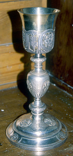 calice ; boîte de calice    2   - © Ministère de la Culture (France), Conservation des antiquités et des objets d’art de l’Ain, tous droits réservés
