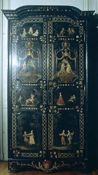 armoire, vue générale - © Ministère de la Culture (France), Conservation des antiquités et des objets d’art de l’Ain, tous droits réservés