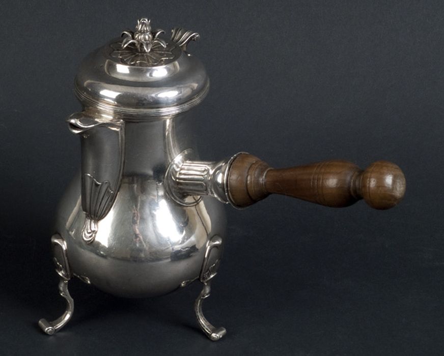 Cafetière - © Ministère de la Culture (France), Conservation des antiquités et des objets d’art de l’Ain, tous droits réservés