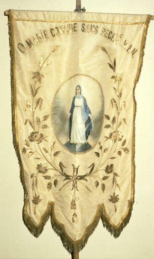 Bannière de procession ; hampe de procession : Vierge de la rue du Bac de la paroisse de Lancrans 2