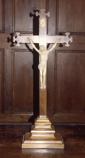 crucifix, vue générale