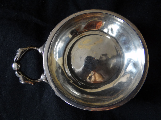 Goûte-vin, dit taste-vin 4 - © Ministère de la Culture (France), Conservation des antiquités et des objets d’art de l’Ain, tous droits réservés