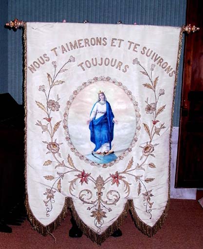 bannière de procession, vue générale - © Ministère de la culture (France), Médiathèque du patrimoine et de la photographie ; © Conseil départemental de l'Ain, tous droits réservés