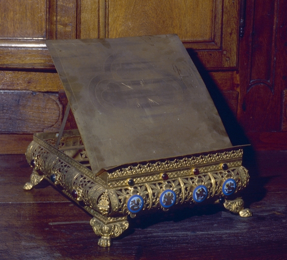 pupitre-thabor - © Ministère de la Culture (France), Conservation des antiquités et des objets d’art de l’Ain, tous droits réservés