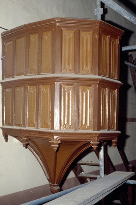 Chaire à prêcher - © Ministère de la Culture (France), Conservation des antiquités et des objets d’art de l’Ain, tous droits réservés
