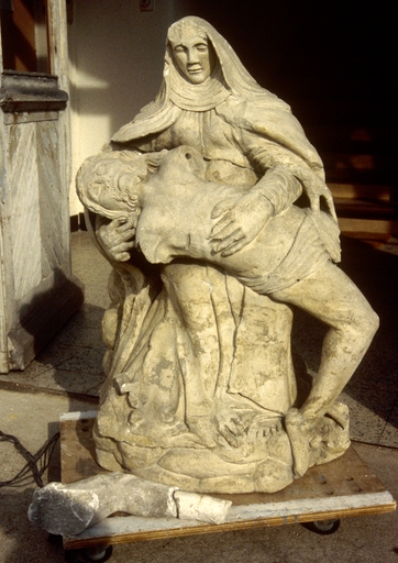 statue   Vierge de Pitié    - © Ministère de la Culture (France), Conservation des antiquités et des objets d’art de l’Ain, tous droits réservés