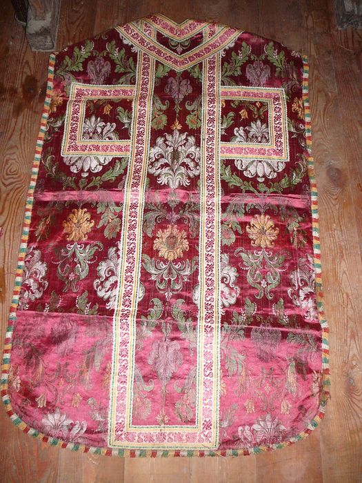 chasuble - © Ministère de la Culture (France), Conservation des antiquités et des objets d’art des Hautes-Alpes - Tous droits réservés