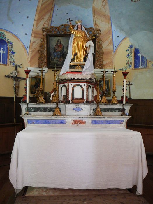 maître-autel, statue : sainte Catherine - © Ministère de la Culture (France), Conservation des antiquités et des objets d’art des Hautes-Alpes - Tous droits réservés