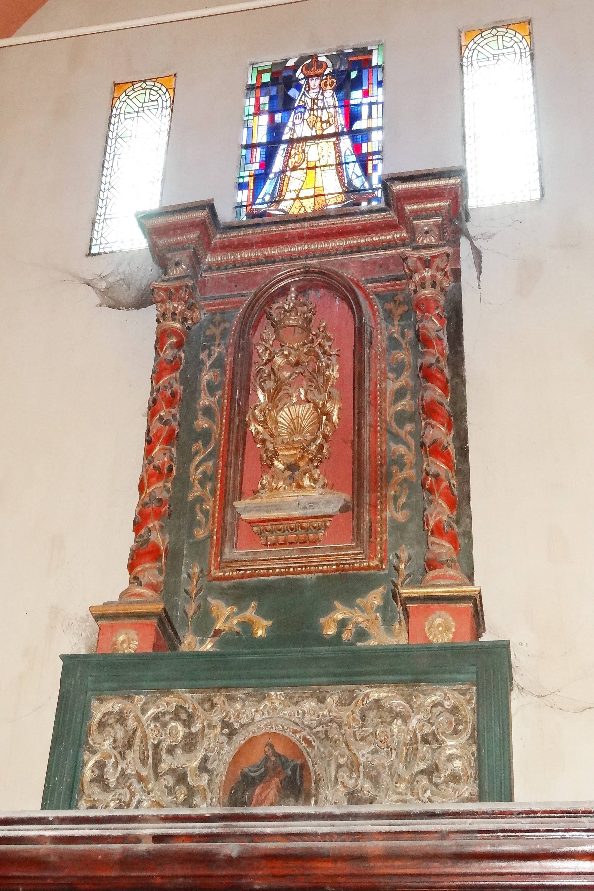 autel et retable de l'ancienne chapelle de la Miséricorde - © Ministère de la Culture (France), Conservation des antiquités et objets d'art des Alpes Maritimes, tous droits réservés