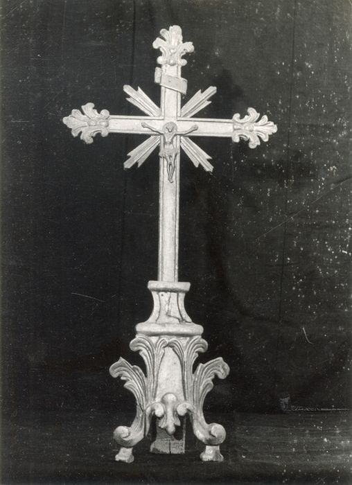 croix d’autel