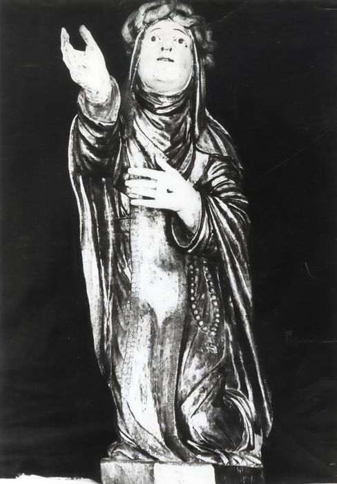 Statue : sainte Catherine de Sienne