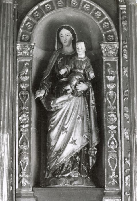 Statue : Vierge à l'Enfant