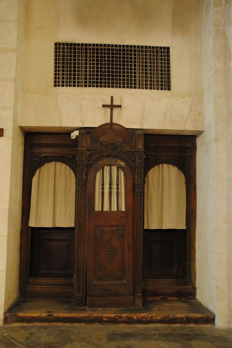 confessionnal, vue générale - © Ministère de la Culture (France), Médiathèque du patrimoine et de la photographie, Conservation des antiquités et des objets d’art de l’Ardèche – Tous droits réservés