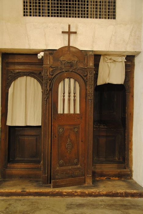 confessionnal, vue partielle - © Ministère de la Culture (France), Médiathèque du patrimoine et de la photographie, Conservation des antiquités et des objets d’art de l’Ardèche – Tous droits réservés
