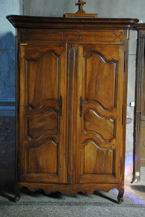 armoire, vue générale - © Ministère de la Culture (France), Médiathèque du patrimoine et de la photographie, Conservation des antiquités et des objets d’art de l’Ardèche – Tous droits réservés