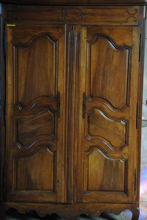 armoire, vue partielle - © Ministère de la Culture (France), Médiathèque du patrimoine et de la photographie, Conservation des antiquités et des objets d’art de l’Ardèche – Tous droits réservés