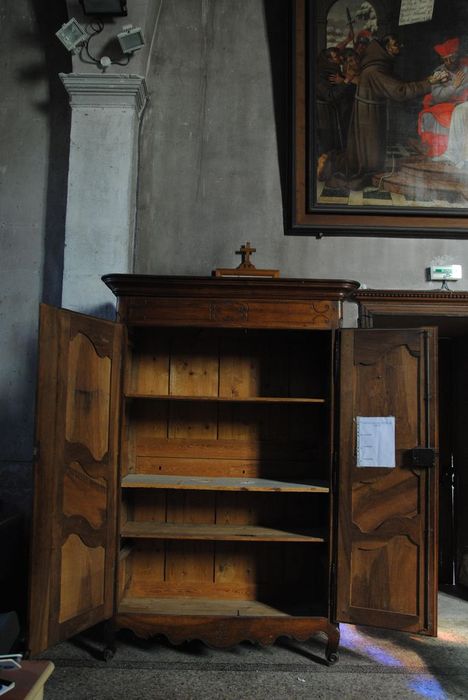 armoire, vue générale - © Ministère de la Culture (France), Conservation des antiquités et des objets d’art de l’Ardèche – Tous droits réservés