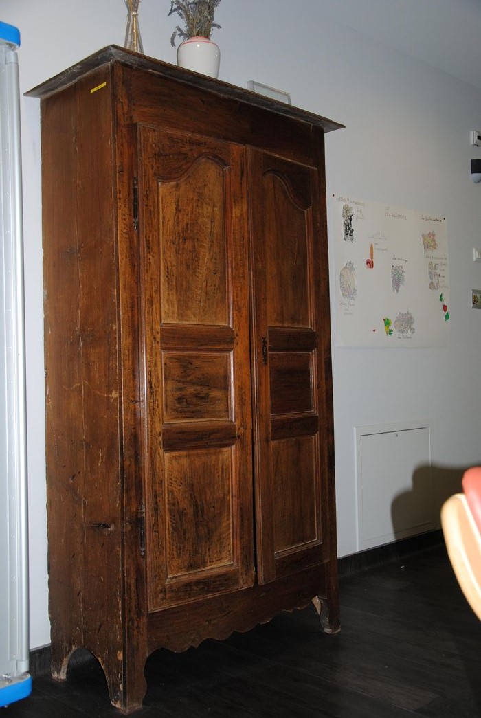 meuble de sacristie : armoire, vue générale - © Ministère de la Culture (France), Médiathèque du patrimoine et de la photographie, Conservation des antiquités et des objets d’art de l’Ardèche – Tous droits réservés