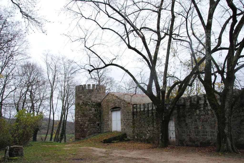 Château de Chazotte, enceinte extérieure