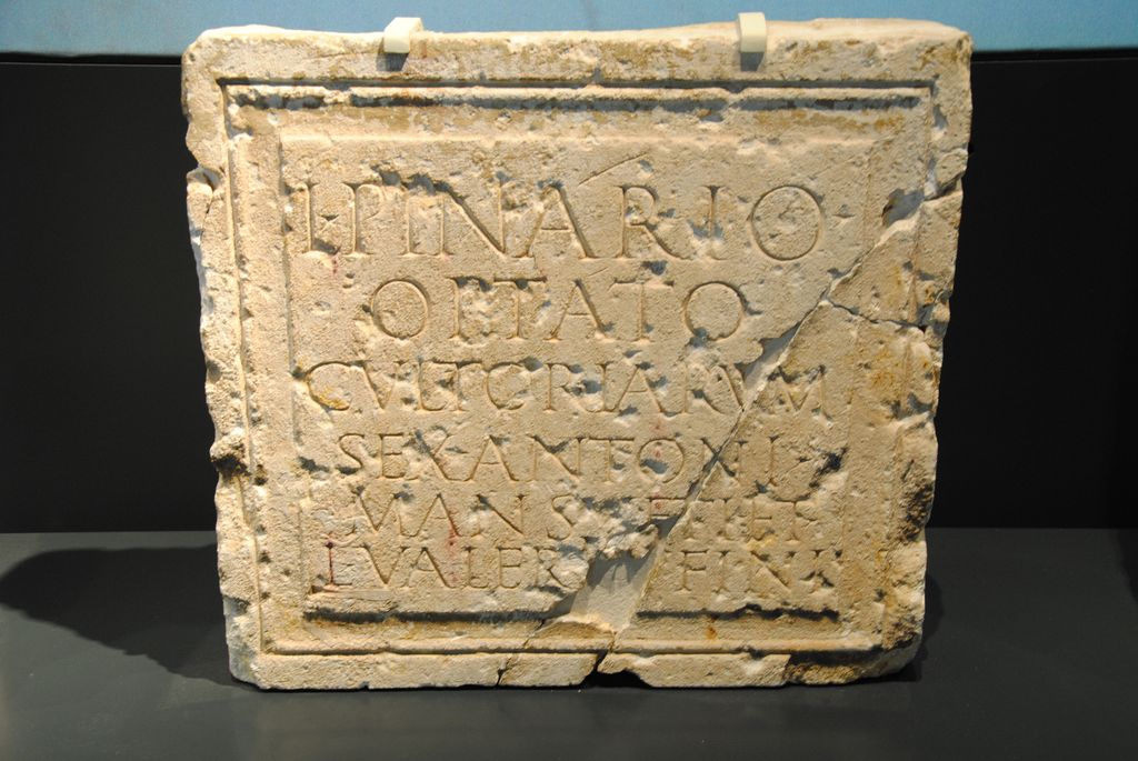 plaque commémorative, vue générale - © Ministère de la Culture (France), Médiathèque du patrimoine et de la photographie, Conservation des antiquités et des objets d’art de l’Ardèche – Tous droits réservés