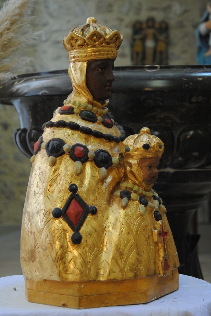 statue : Vierge noire, vue générale