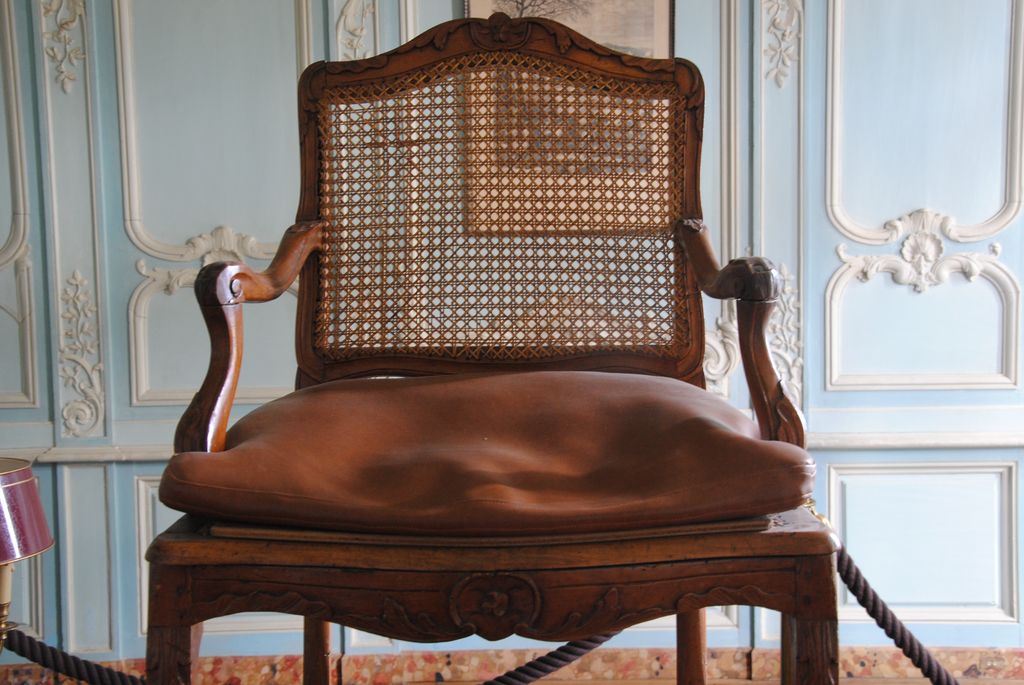 fauteuil, vue partielle - © Ministère de la Culture (France), Médiathèque du patrimoine et de la photographie, Conservation des antiquités et des objets d’art de l’Ardèche – Tous droits réservés