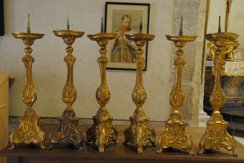 chandeliers, vue générale - © Ministère de la Culture (France), Conservation des antiquités et des objets d’art de l’Ardèche – Tous droits réservés