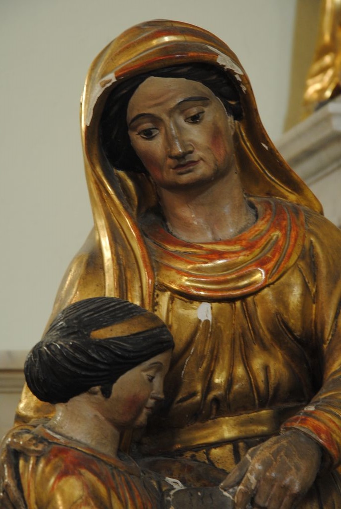 groupe sculpté : Sainte Anne et la Vierge, vue partielle - © Ministère de la Culture (France), Conservation des antiquités et des objets d’art de l’Ardèche – Tous droits réservés