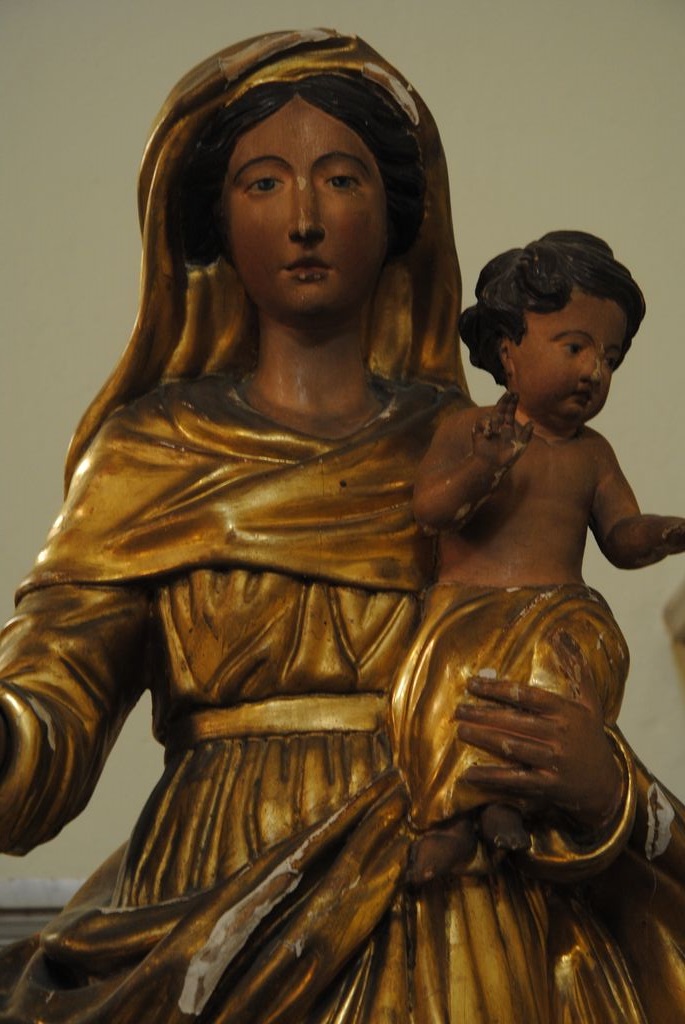 statue : Vierge à l'Enfant, vue partielle - © Ministère de la Culture (France), Médiathèque du patrimoine et de la photographie, Conservation des antiquités et des objets d’art de l’Ardèche – Tous droits réservés