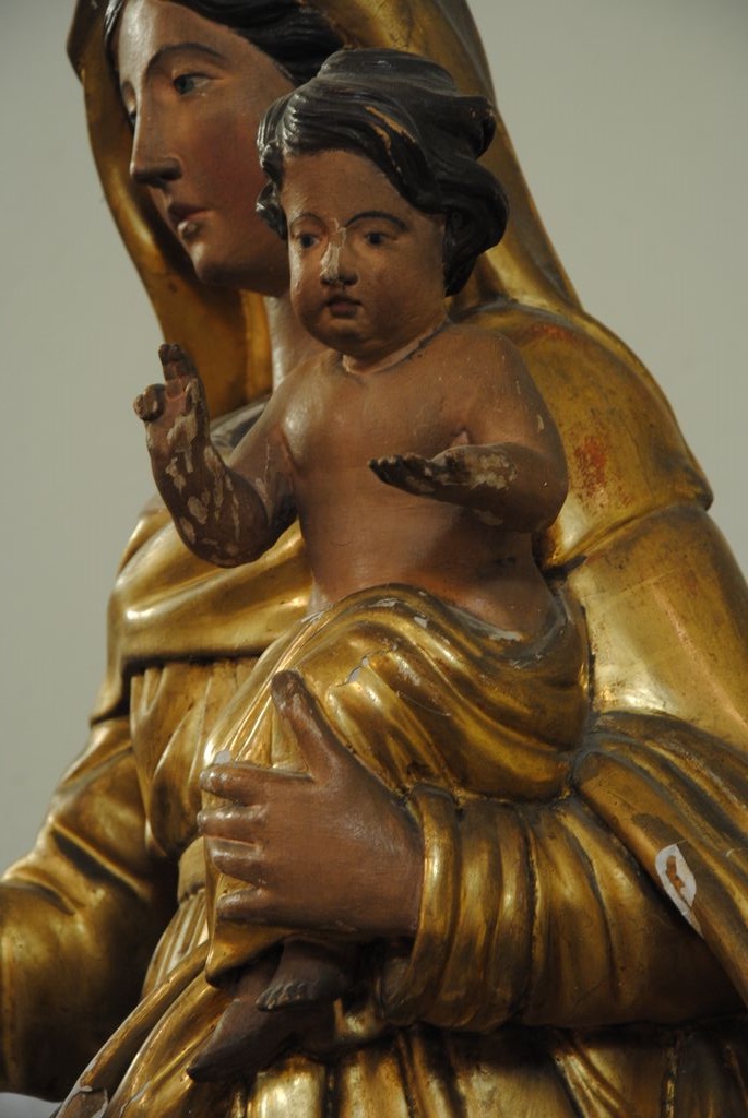 statue : Vierge à l'Enfant, détail - © Ministère de la Culture (France), Médiathèque du patrimoine et de la photographie, Conservation des antiquités et des objets d’art de l’Ardèche – Tous droits réservés